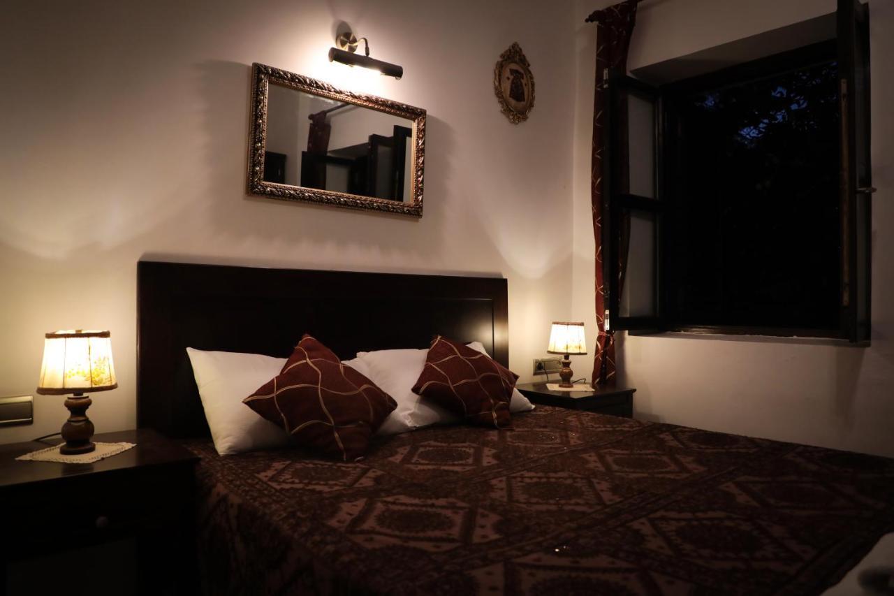 Hadrianus Pansion Hotel Анталия Екстериор снимка