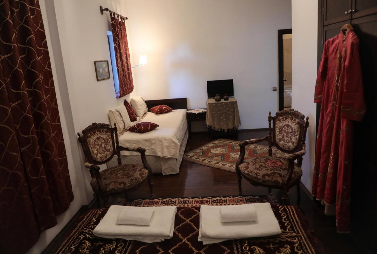 Hadrianus Pansion Hotel Анталия Екстериор снимка