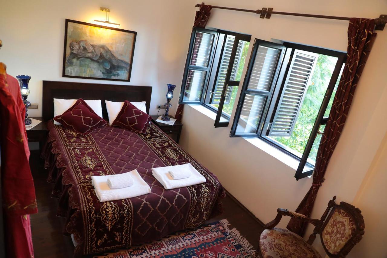Hadrianus Pansion Hotel Анталия Екстериор снимка