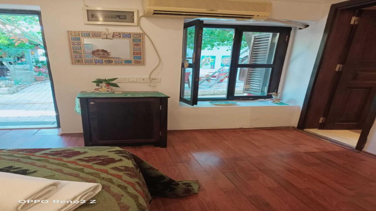 Hadrianus Pansion Hotel Анталия Екстериор снимка