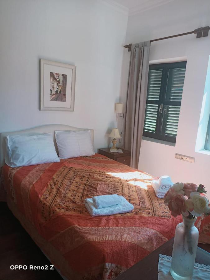 Hadrianus Pansion Hotel Анталия Екстериор снимка