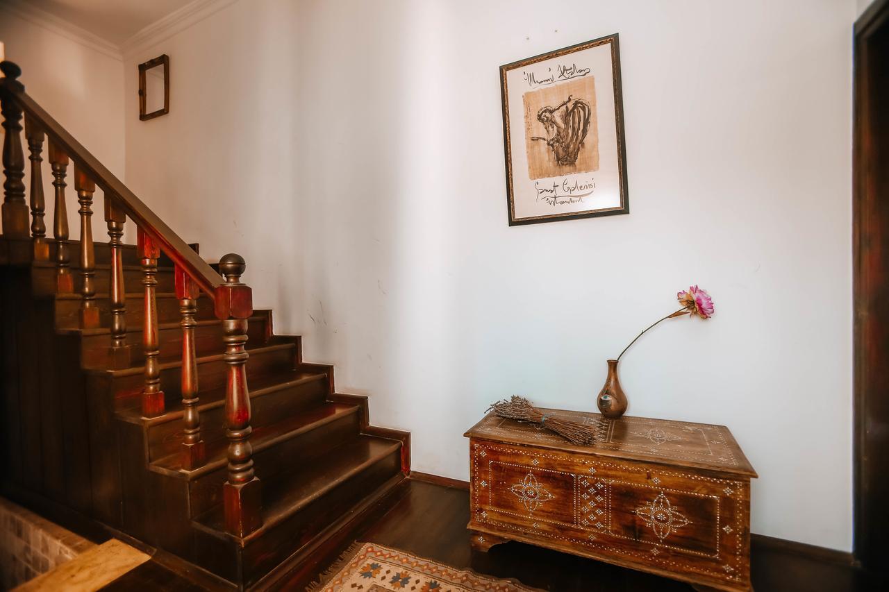 Hadrianus Pansion Hotel Анталия Екстериор снимка